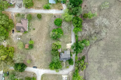 1002 Proctor St, Lockhart, TX 78644 photo 8