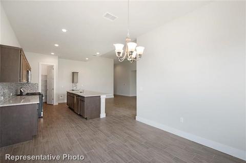 11409 Saddlebred Trl, Manor, TX 78653 photo 4