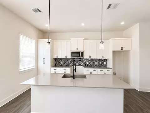 1106 Begonia Ter #1, Austin, TX 78741