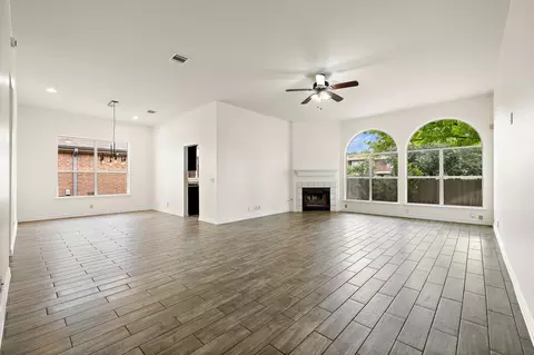2422 Agarita Trl, Round Rock, TX 78665