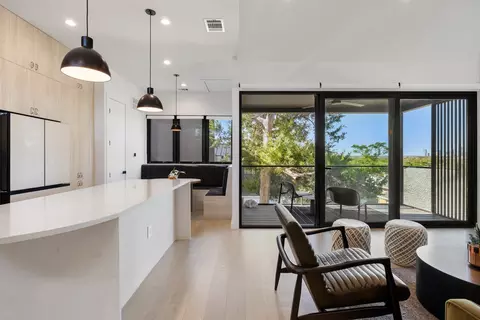 4707 Reyes St #2, Austin, TX 78721