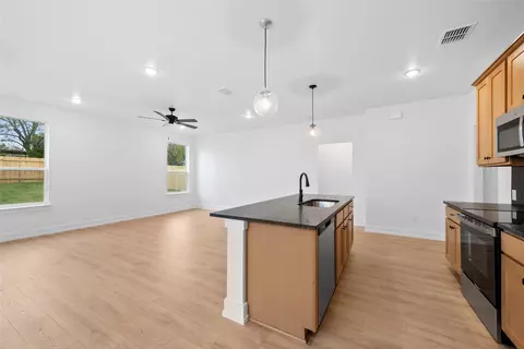 Living - 584 Gus Loop, Georgetown, TX 78626 photo 3 of 4