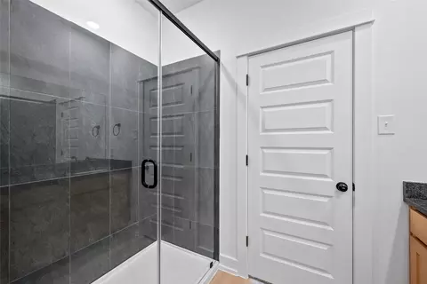 Bath - 584 Gus Loop, Georgetown, TX 78626 photo 2 of 3