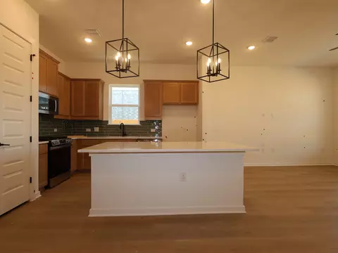 Kitchen - 13210 Stabler Dr, Manchaca, TX 78652 photo 2 of 3