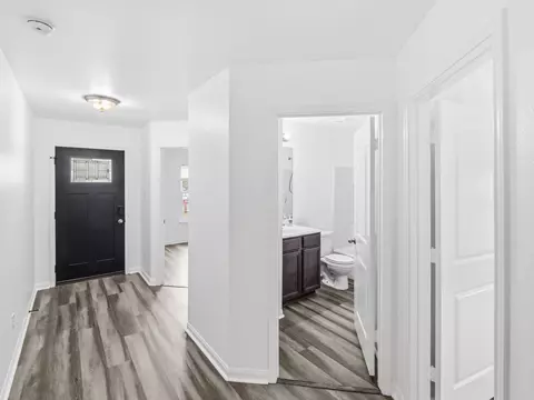 Entry Way - 229 J E Brown Ln, Jarrell, TX 76537 photo 1 of 4