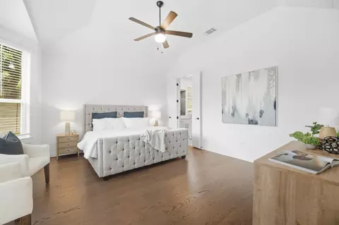 Bedroom - 112 Fox Run, Georgetown, TX 78628 photo 2 of 7