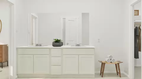 Bath - 592 Alamito Ave, Kyle, TX 78640 photo 1 of 1