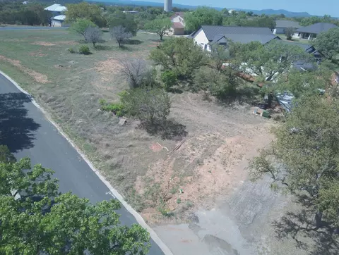 501 Nugget Cir, Horseshoe Bay, TX 78657