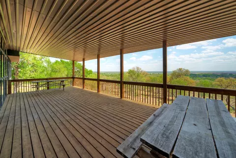 Exterior - 198 Rolling Oak Dr, Elgin, TX 78621 photo 3 of 4