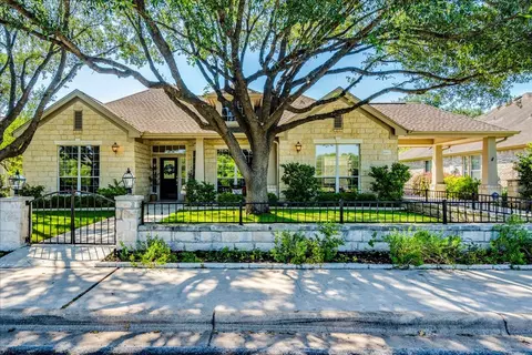 10613 River Plantation Dr, Austin, TX 78747