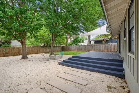 Exterior - 2506 E Side Dr, Austin, TX 78704 photo 4 of 7