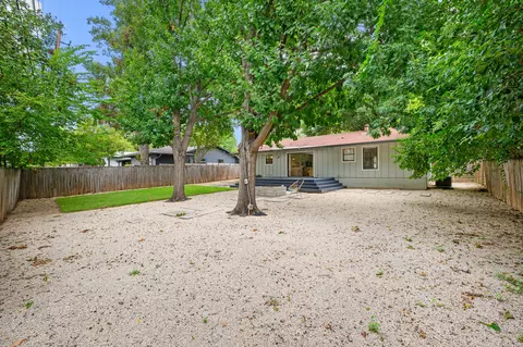 Exterior - 2506 E Side Dr, Austin, TX 78704 photo 3 of 7