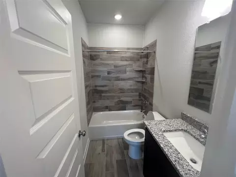 Bath - 255 Gus Loop, Georgetown, TX 78626 photo 1 of 3