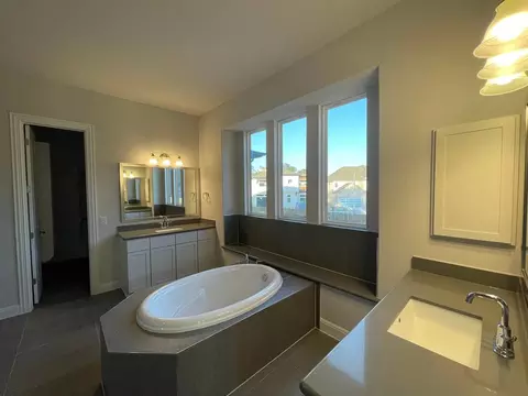 Bath - 513 Constitution Way, Kyle, TX 78640 photo 1 of 7