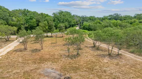 1375 Plant Rd, Luling, TX 78648 photo 16