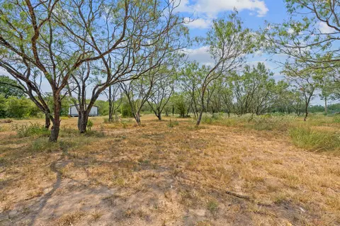 1375 Plant Rd, Luling, TX 78648 photo 11