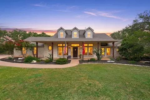 106 Double Horn Trl, Spicewood, TX 78669