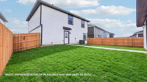 Exterior - 1083 Phantom Hill Blvd, Buda, TX 78610 photo 6 of 10