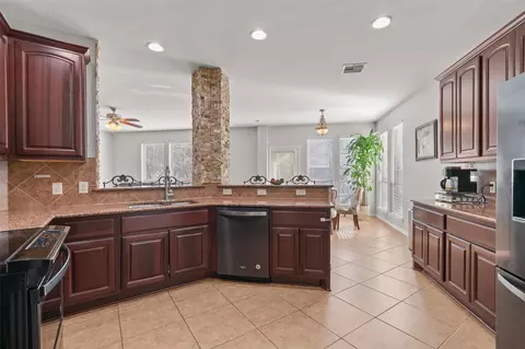 Kitchen - 400 Red Hawk Dr, Leander, TX 78641 photo 3 of 3