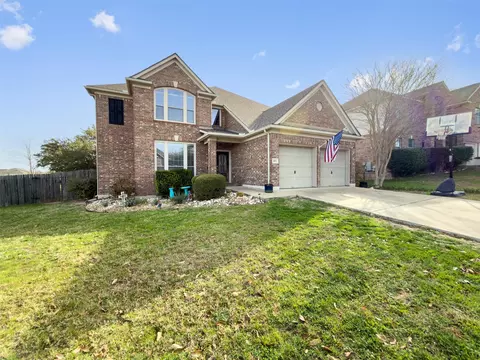 Exterior - 400 Red Hawk Dr, Leander, TX 78641 photo 2 of 10
