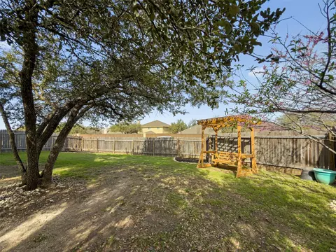 Exterior - 400 Red Hawk Dr, Leander, TX 78641 photo 9 of 10