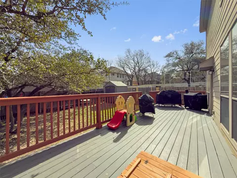 Exterior - 400 Red Hawk Dr, Leander, TX 78641 photo 4 of 10