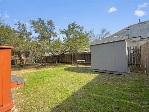 Exterior - 400 Red Hawk Dr, Leander, TX 78641 photo 6 of 10