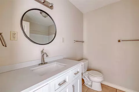 Bath - 103 Robin Ln, Luling, TX 78648 photo 2 of 2