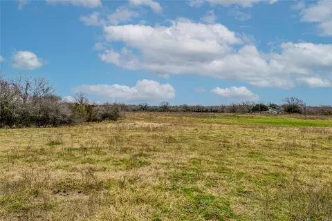 Other - 103 Robin Ln, Luling, TX 78648 photo 9 of 11