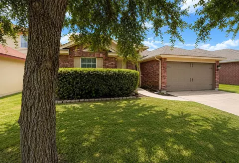 105 Quartz Dr, Jarrell, TX 76537 photo 16