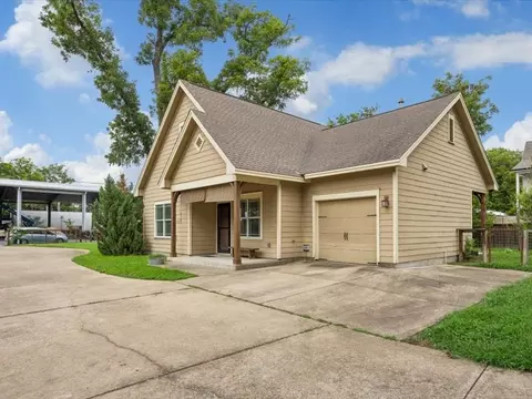 3211 Holton St #3211B, Austin, TX 78702