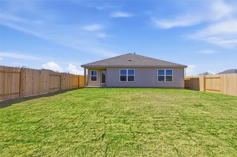 Exterior - 191 Oriole St, Kyle, TX 78640 photo 2 of 4