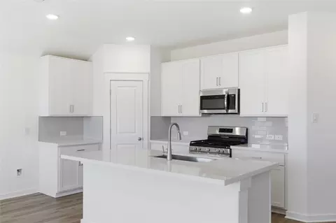 Kitchen - 191 Oriole St, Kyle, TX 78640 photo 2 of 4