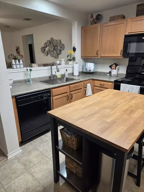 Kitchen - 2408 Mccook Dr, Georgetown, TX 78626 photo 2 of 4