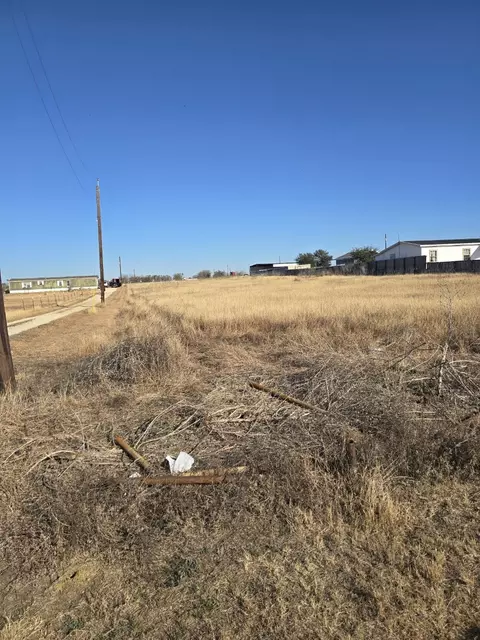 40 N County Road 140, Cost, TX 78614