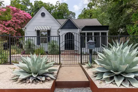 904 Josephine St, Austin, TX 78704