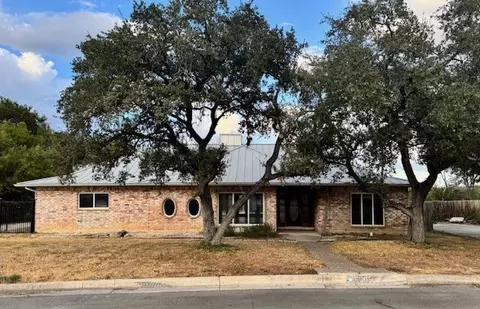 6005 Covers Cv, New Braunfels, TX 78132