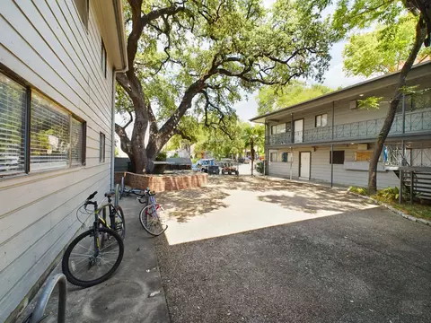 803 W 28th St #202, Austin, TX 78705