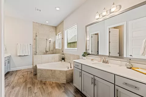 Bath - 108 Redtail Ln, Leander, TX 78641 photo 1 of 4