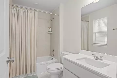 Bath - 313 Toddy Way, Leander, TX 78641 photo 5 of 5