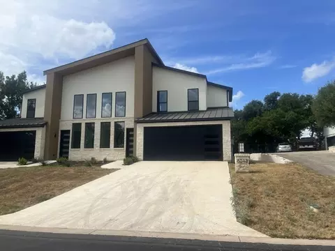 804 Hi Cir W #B, Horseshoe Bay, TX 78657
