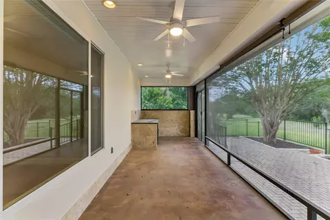 Exterior - 109 Crystal Springs Dr, Georgetown, TX 78633 photo 2 of 5