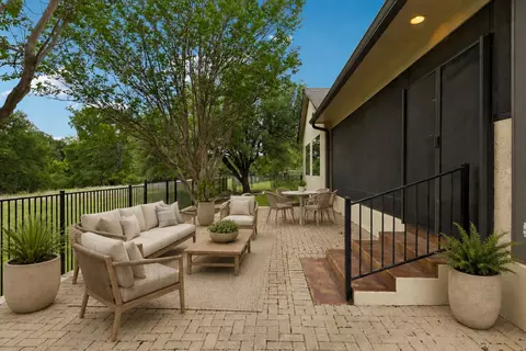 Exterior - 109 Crystal Springs Dr, Georgetown, TX 78633 photo 4 of 5