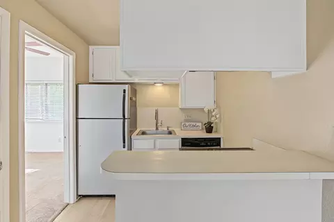601 Nelray Blvd #17, Austin, TX 78751