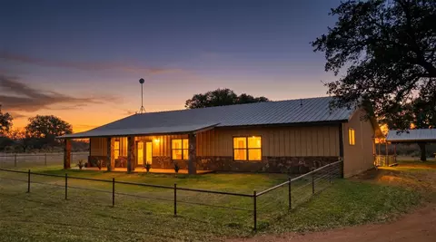 5801 Smith Rd, Mason, TX 76856