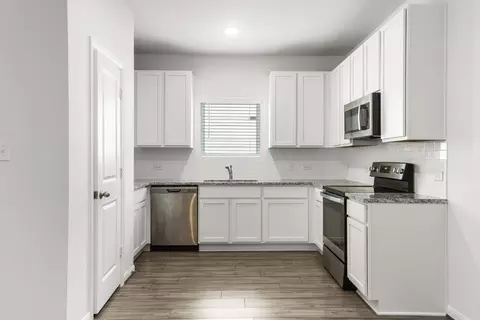 Kitchen - 104 Katie Elder Dr, Jarrell, TX 76537 photo 1 of 3
