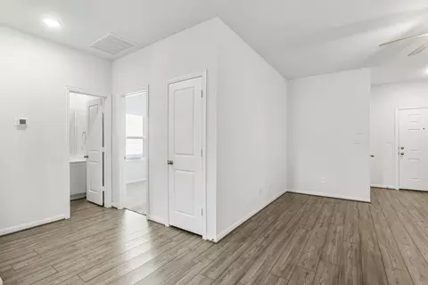 Entry Way - 104 Katie Elder Dr, Jarrell, TX 76537 photo 6 of 6
