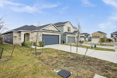 Exterior - 104 Katie Elder Dr, Jarrell, TX 76537 photo 4 of 5