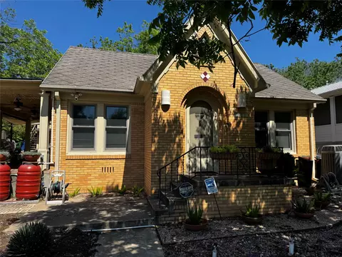 2002 E Side Dr, Austin, TX 78704