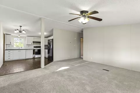 645 Old Luling Rd, Lockhart, TX 78644 photo 3